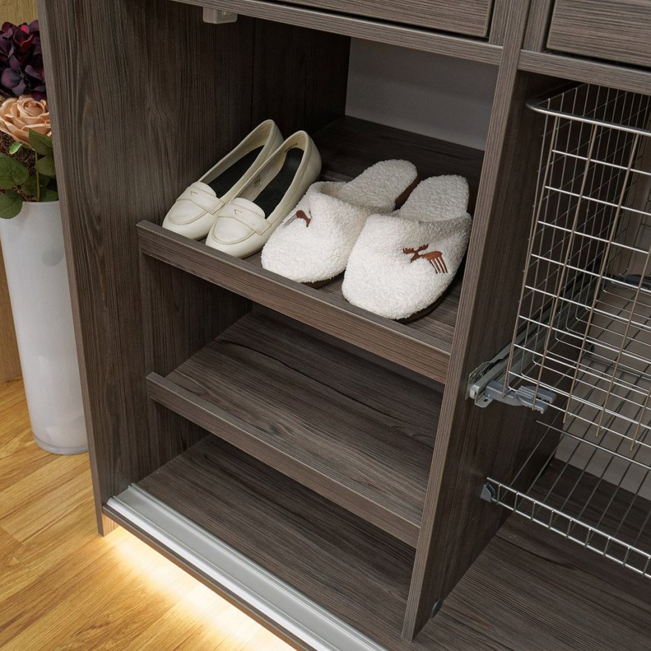 Наклонные полки для обуви