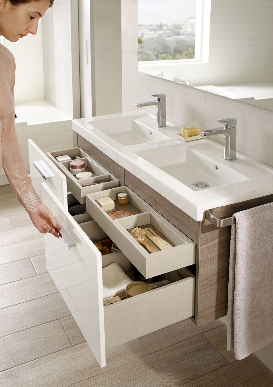 Ящик в ванную комнату