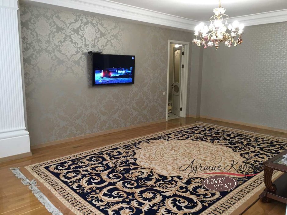 Дагестанские ковры в интерьере гостиной