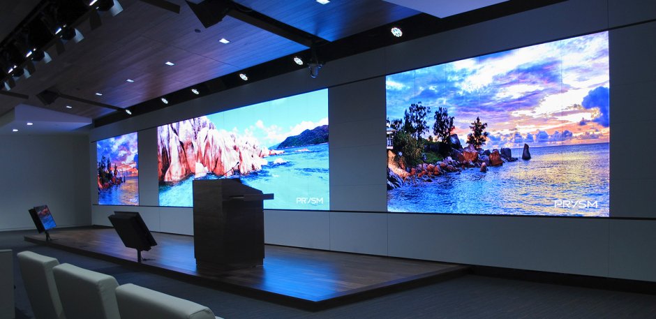 Светодиодный экран в конференц зале