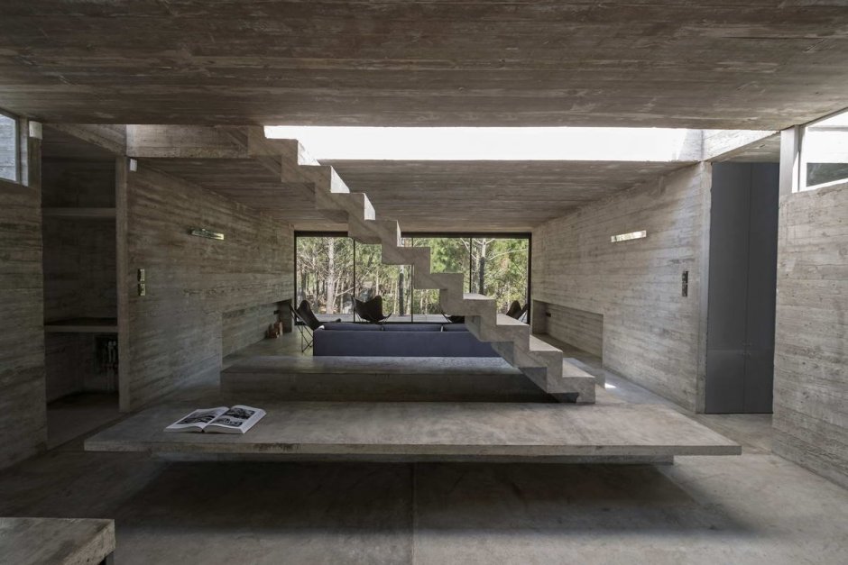 Concrete House by Luciano Kruk