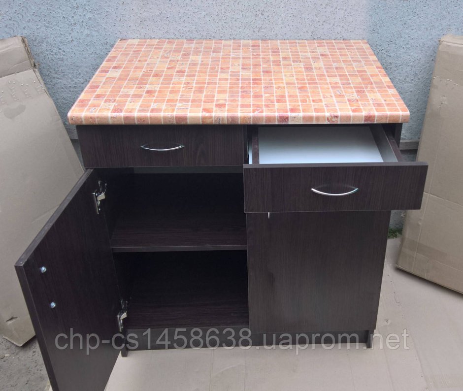 Стол кухонный