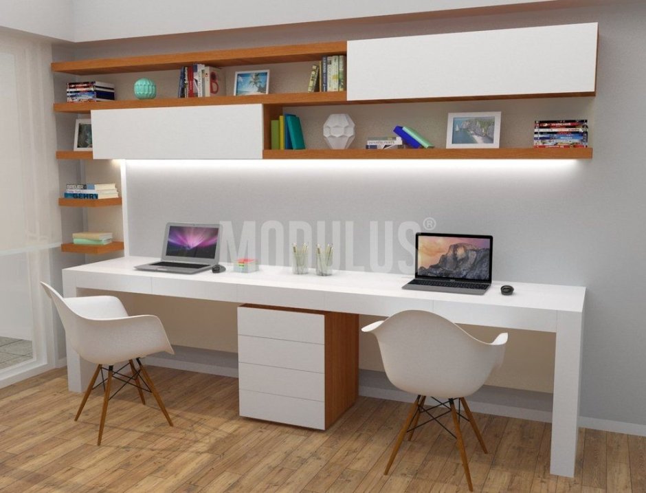 Длинный стол для школьника