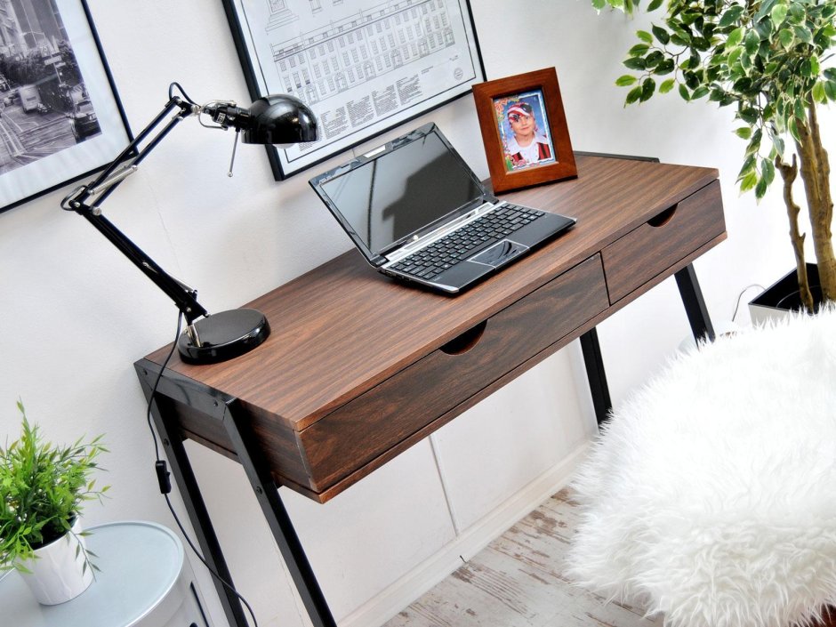 Необычный письменный стол