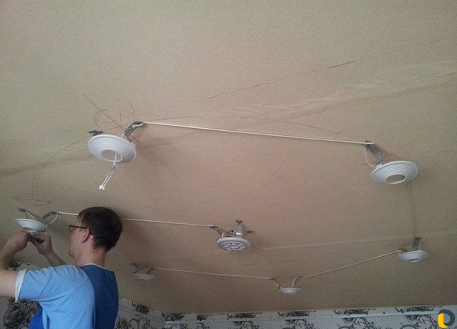 Электропроводка для точечных светильников