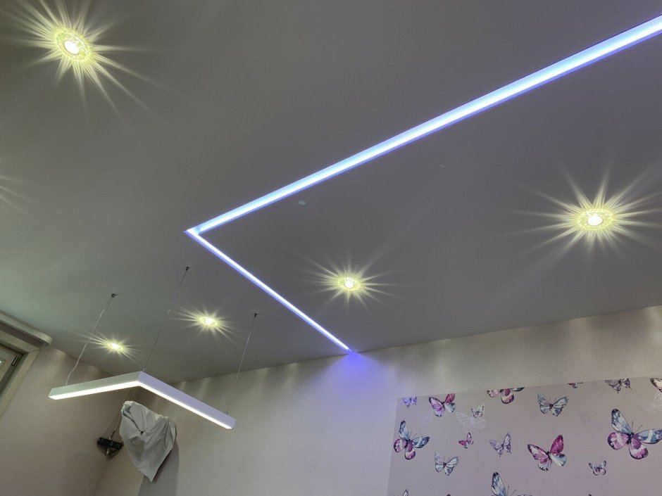 Световой потолок натяжной