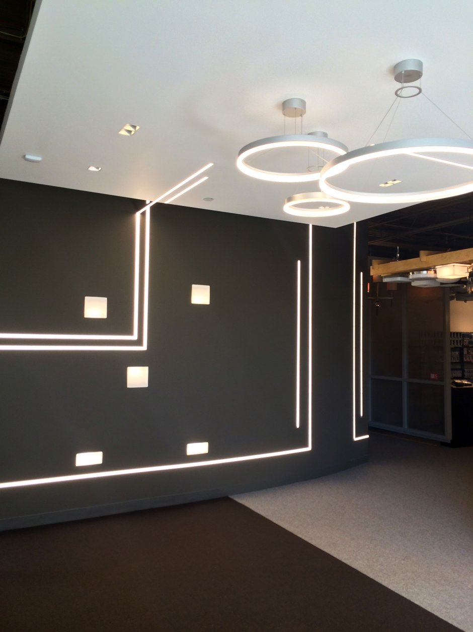 Диодные ленты на потолок в интерьере