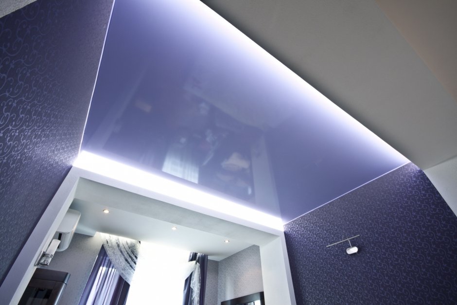 Потолок с подсветкой