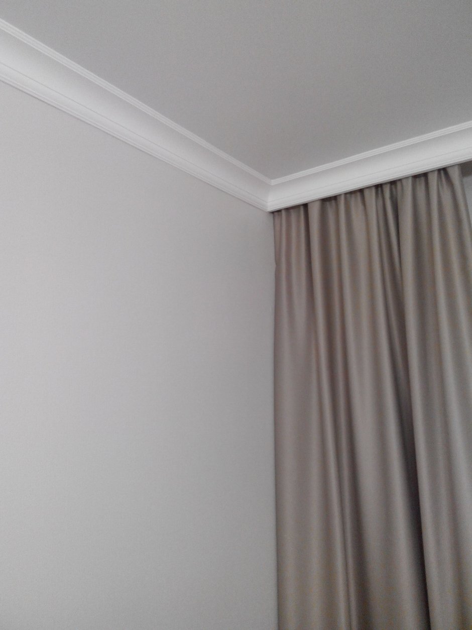 Потолочный карниз для натяжных