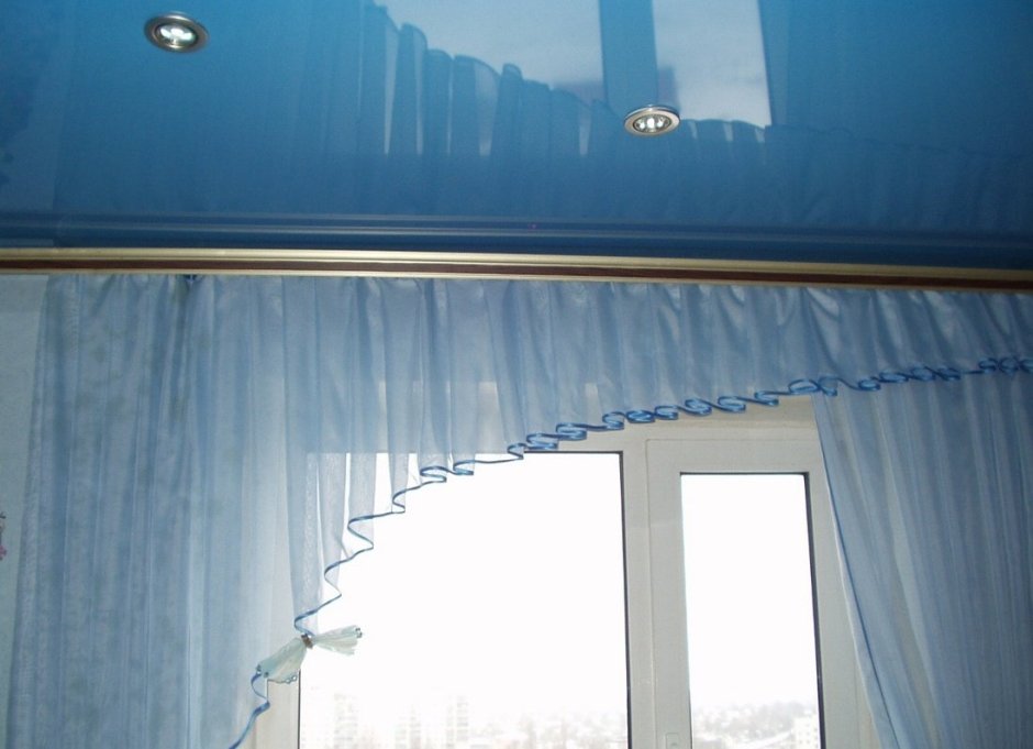 Карниз для штор под натяжной потолок