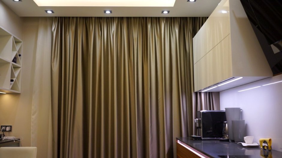 Скрытый карниз