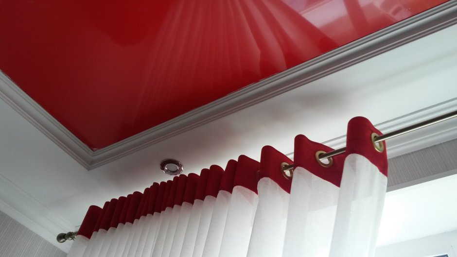 Подвесной карниз для штор