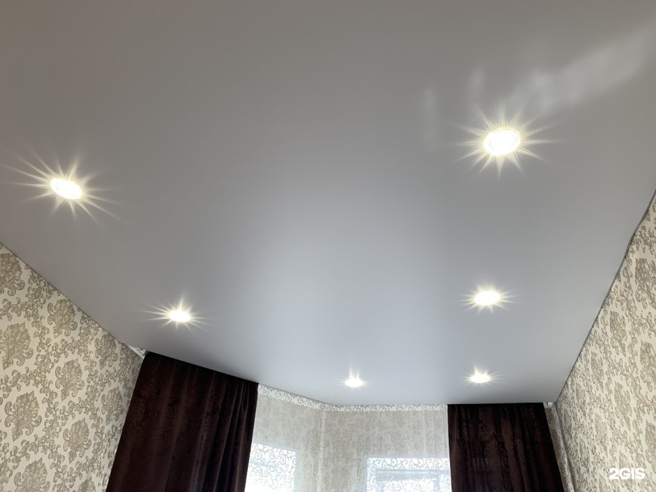 Натяжной потолок одноуровневый