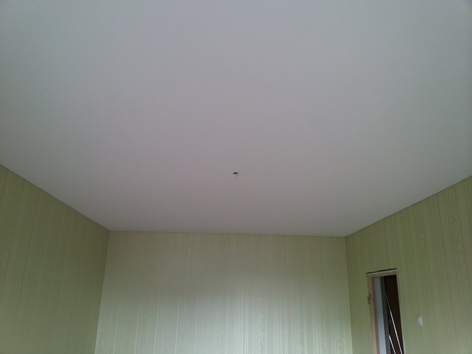 Обычный потолок