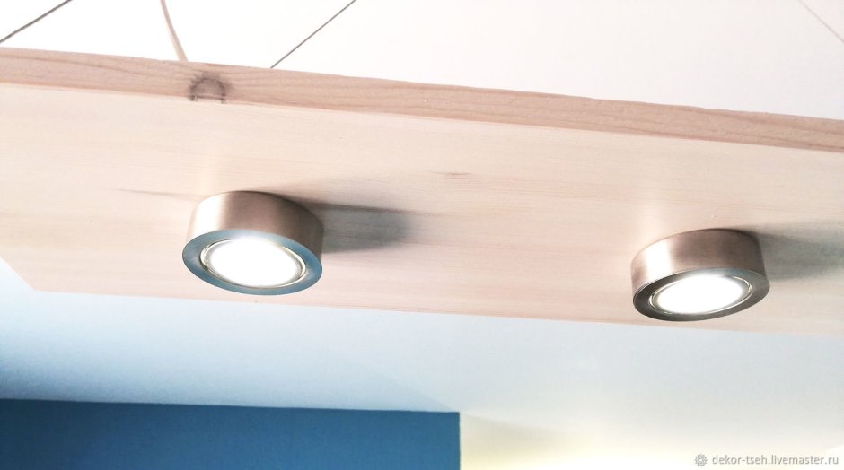 Потолочные светильники из дерева