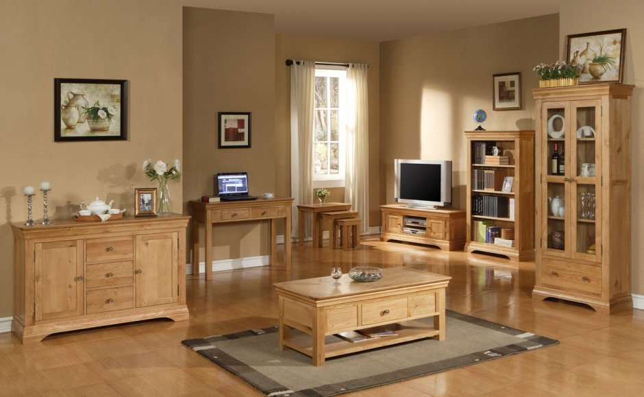 Мебель из светлого дерева