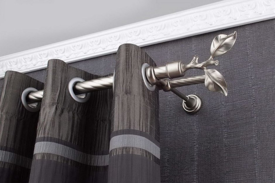 Кованые карнизы