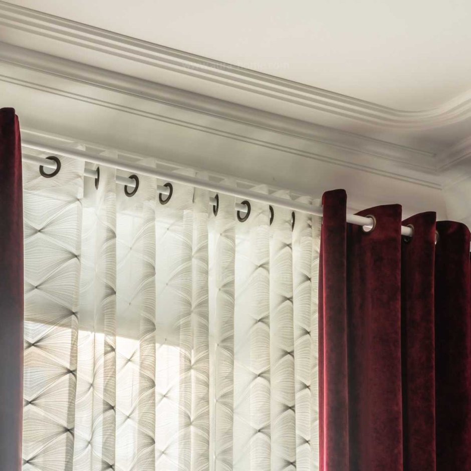 Шторы на люверсах на потолочный карниз