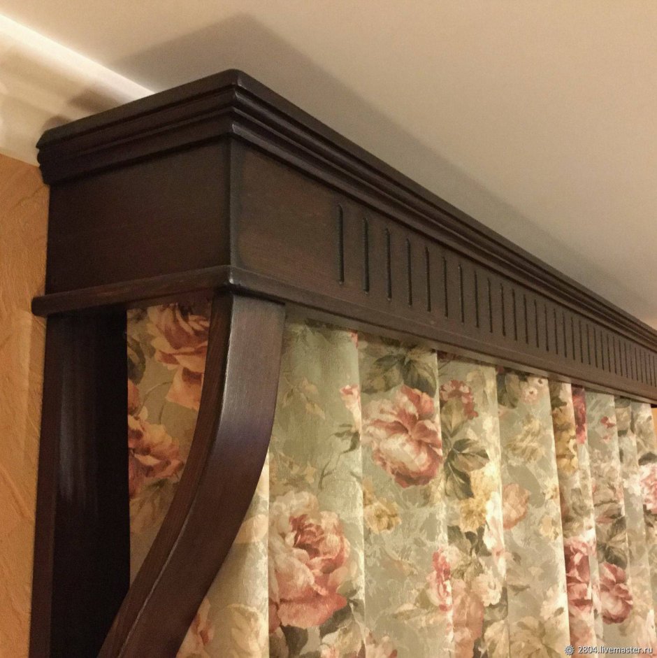 Карниз деревянный