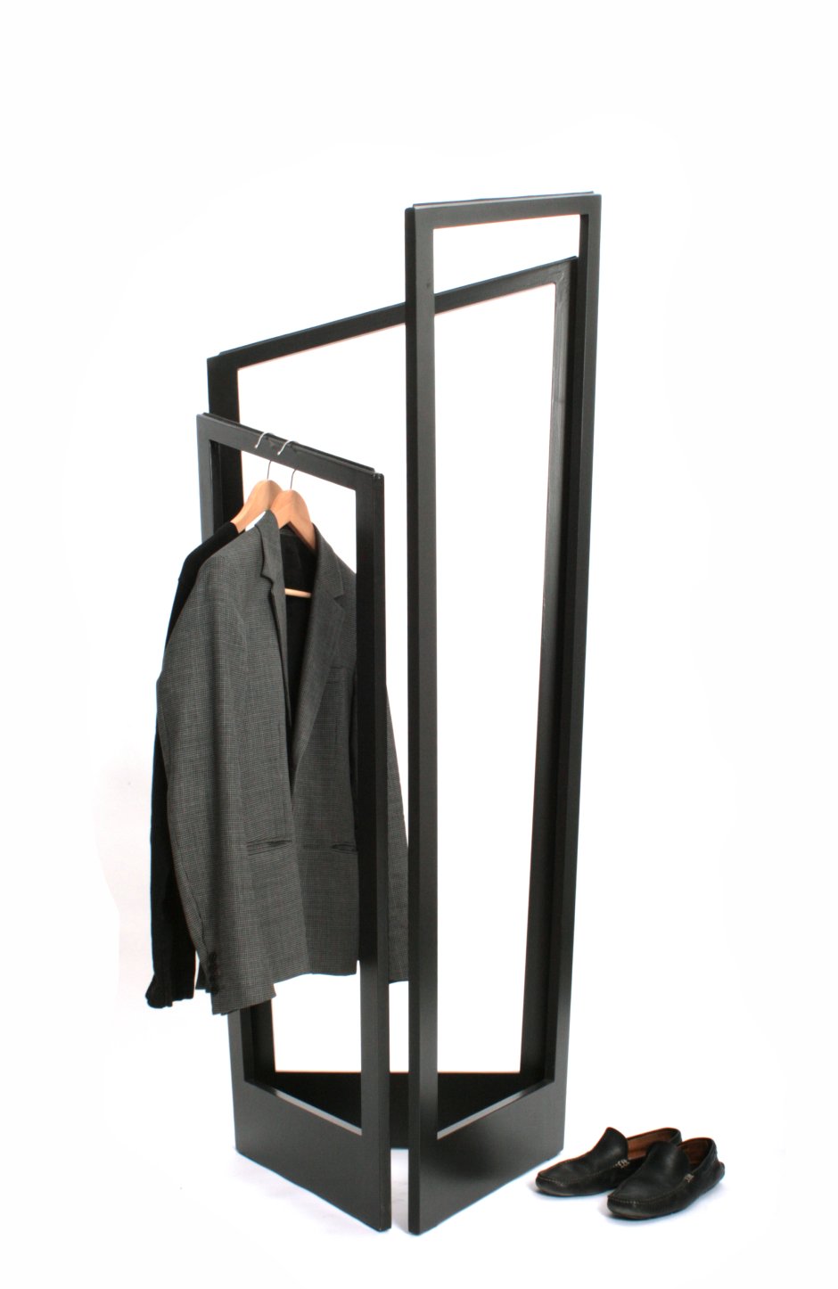 Стильная напольная вешалка