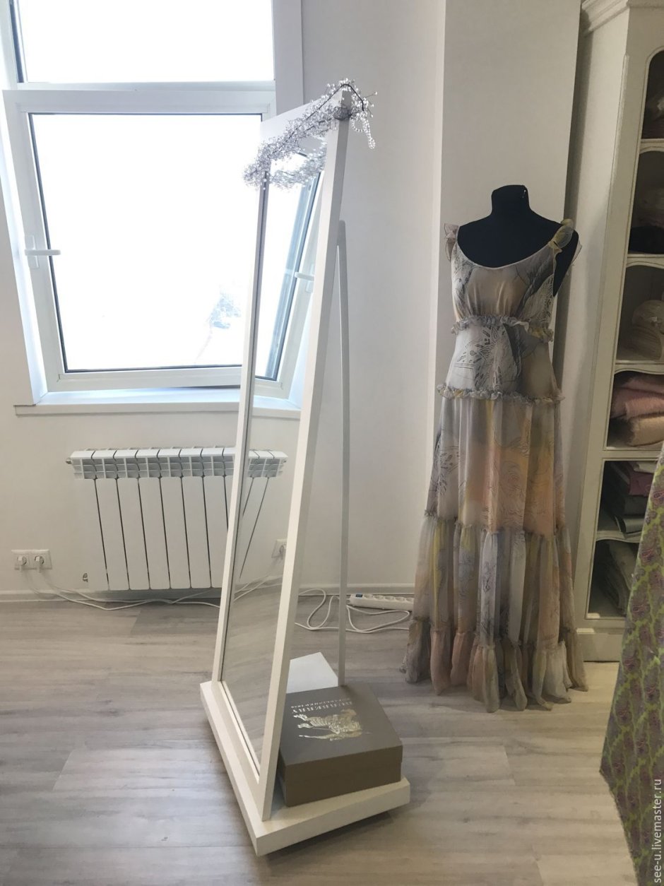 Зеркало напольное примерочное a038