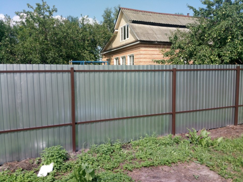 Забор из профнастила с20