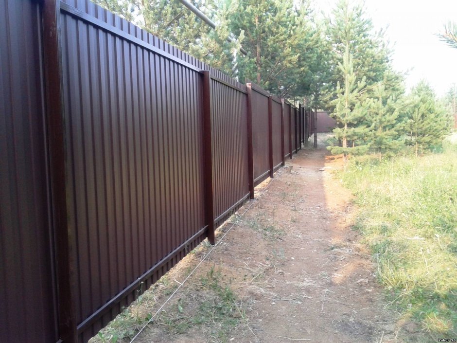 Ограждение из профнастила