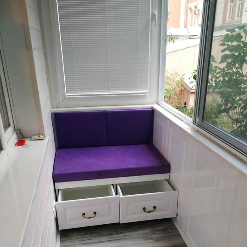 Диван на балкон