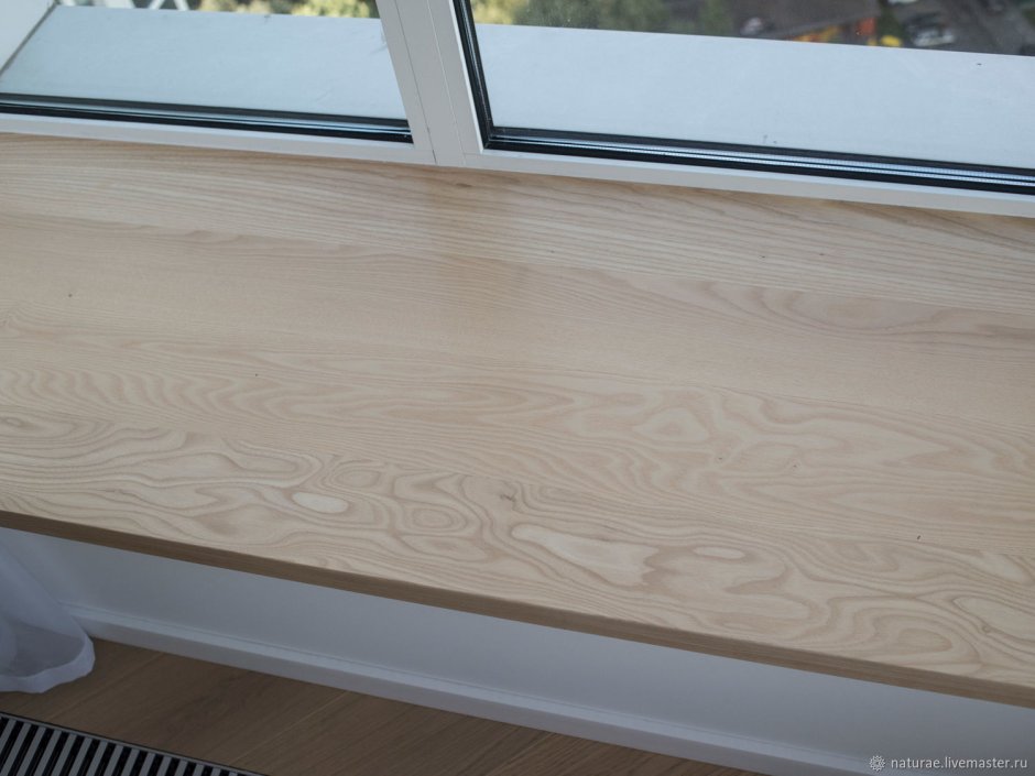 Ясень цельноламельный подоконник