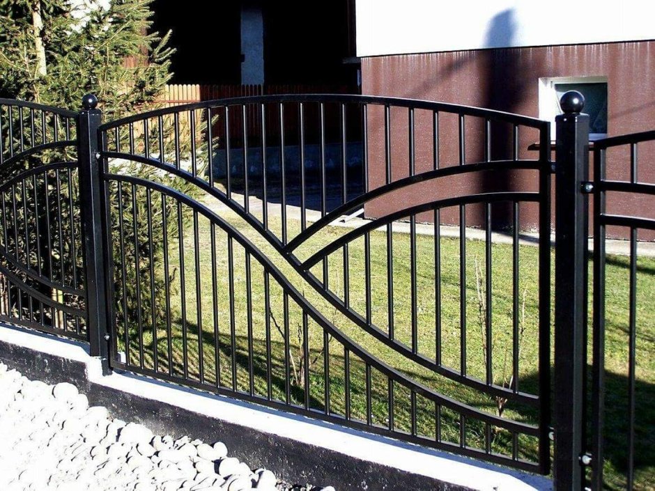 Забор из металла