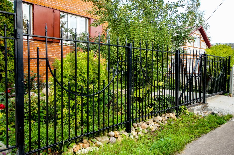 Забор металлический сварной