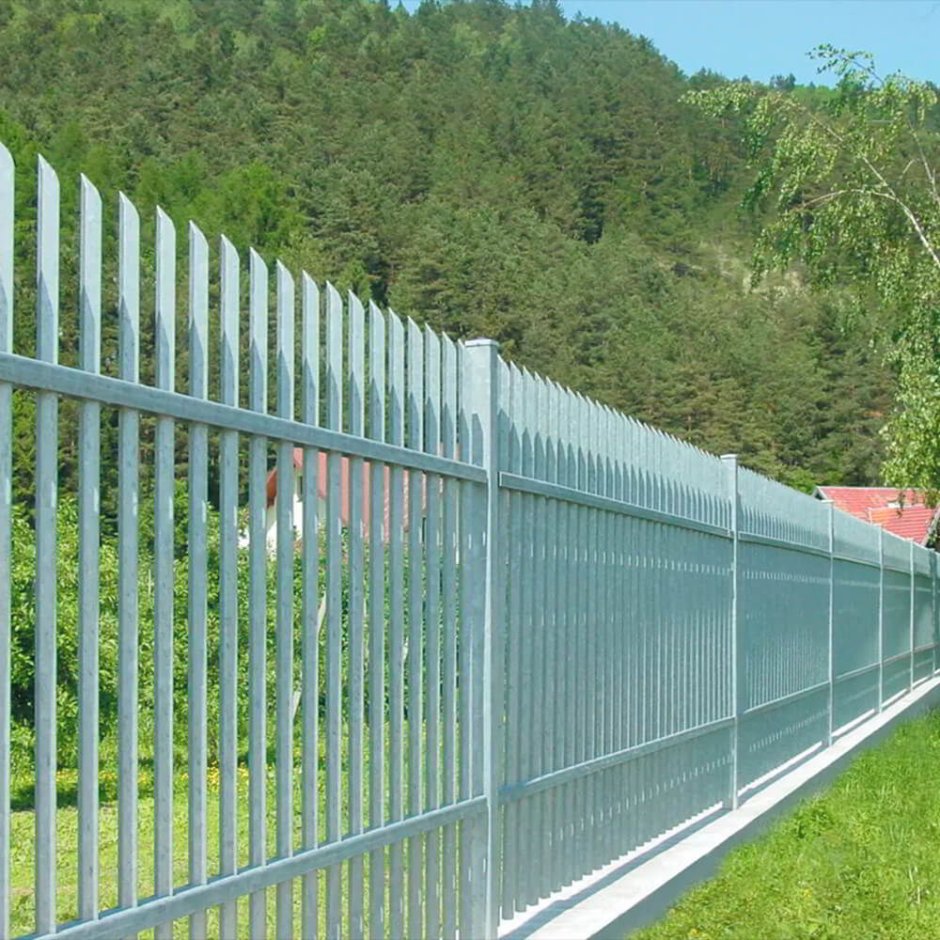 Забор из профильной трубы