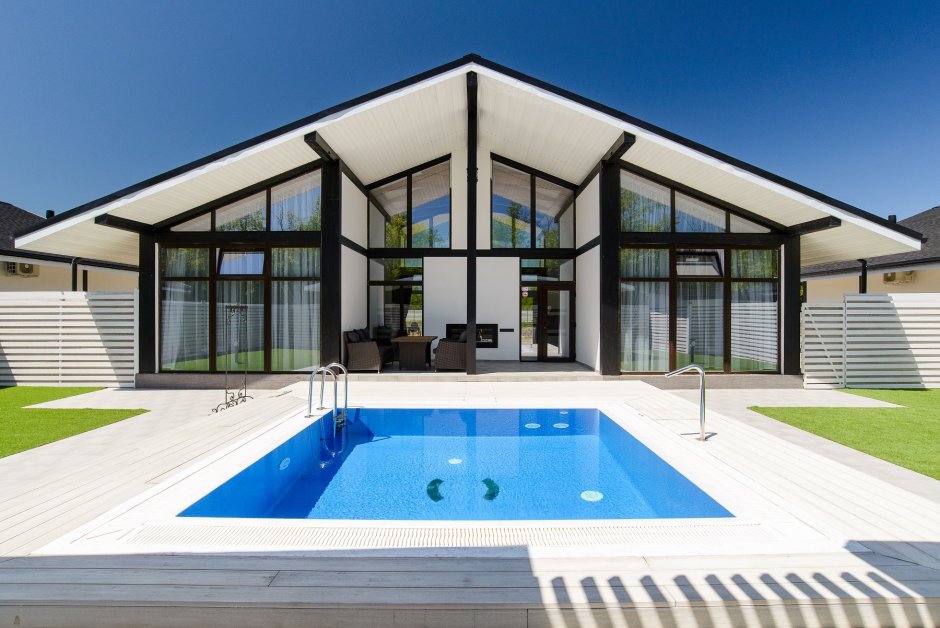 Коттеджный комплекс с бассейном