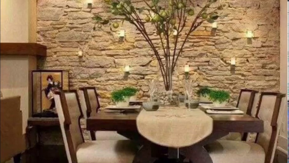 Отделка стены на кухне возле стола