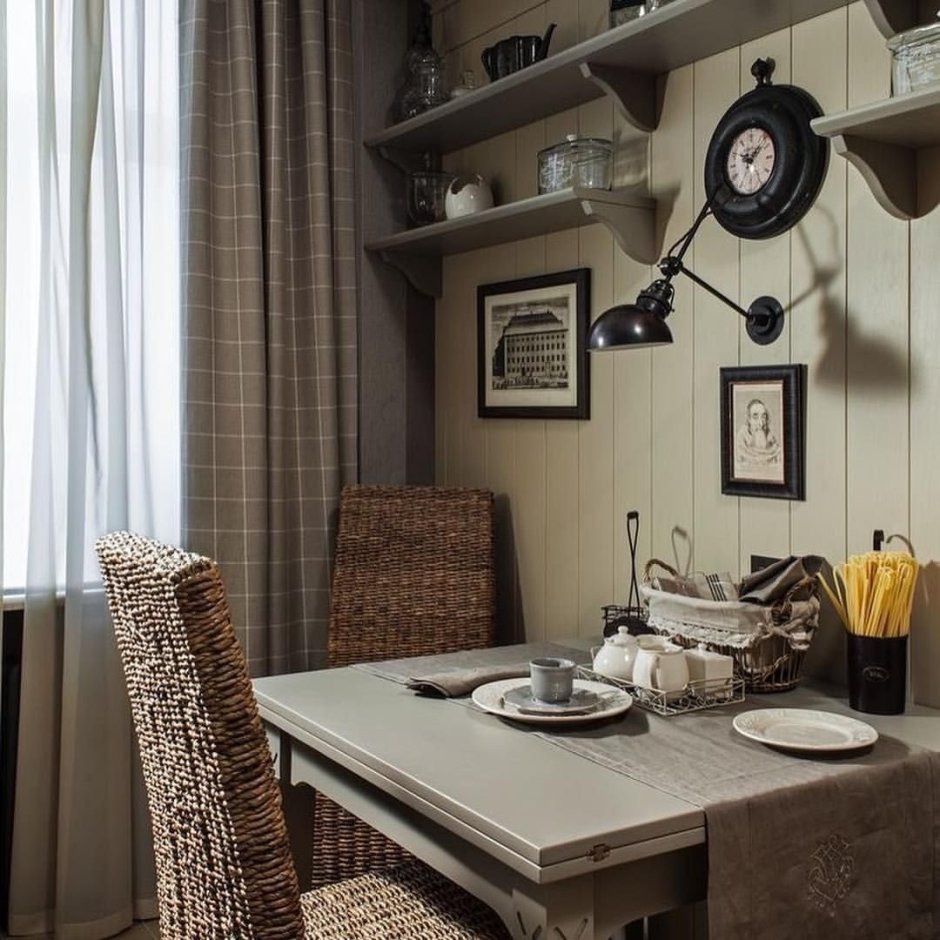 Декор стены на кухне