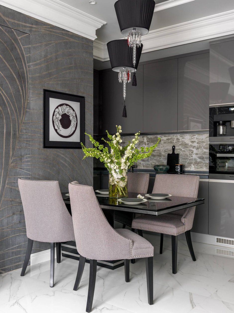 Кухня в серо пудровых тонах