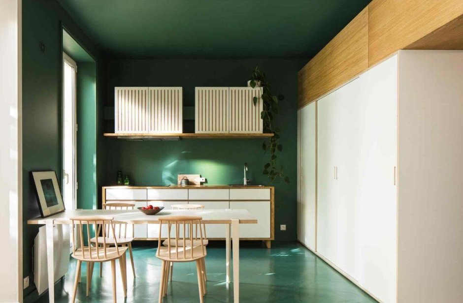 Зеленый пол на кухне