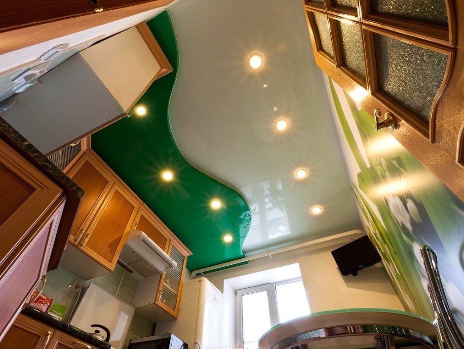 Двухуровневые натяжные потолки