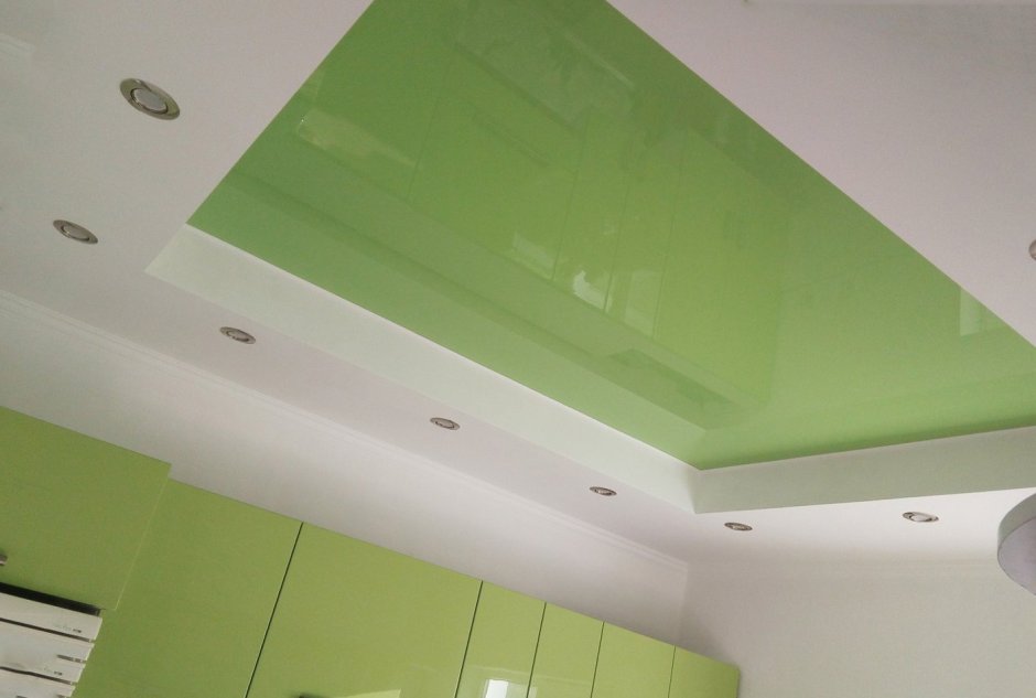 Потолок салатного цвета