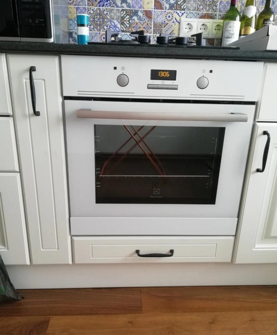 Electrolux ezb52410aw белый