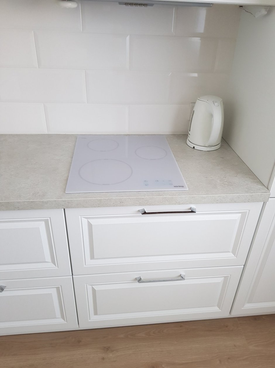 Варочная панель korting белая