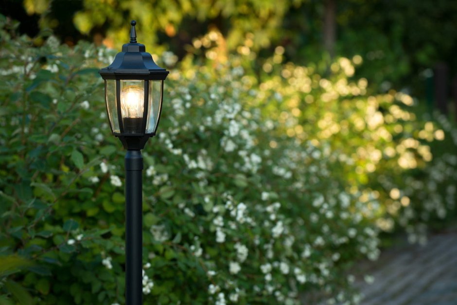 Уличный фонарь