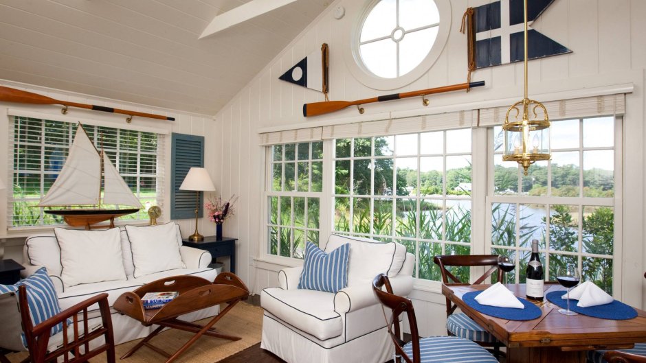 Интерьер дачного домика в морском стиле