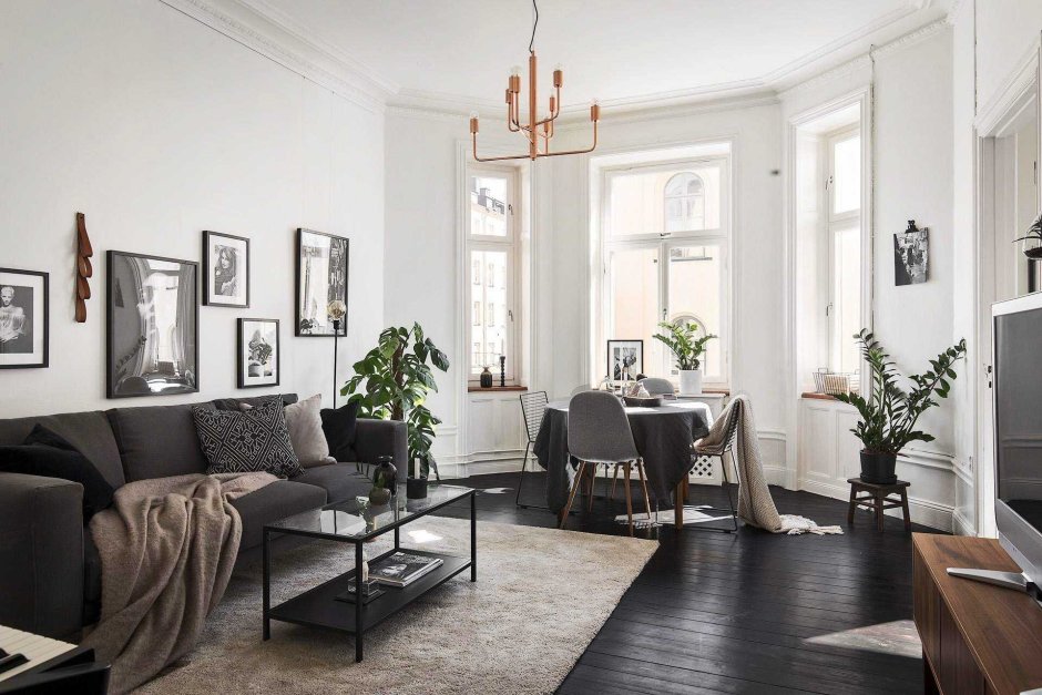 Гостиная с эркером в скандинавском стиле