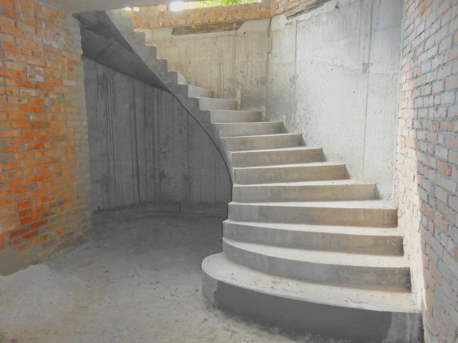 Лестницы бетонные монолитные