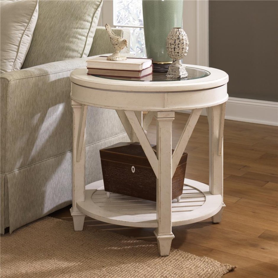 Столик круглый прикроватный с местом для хранения