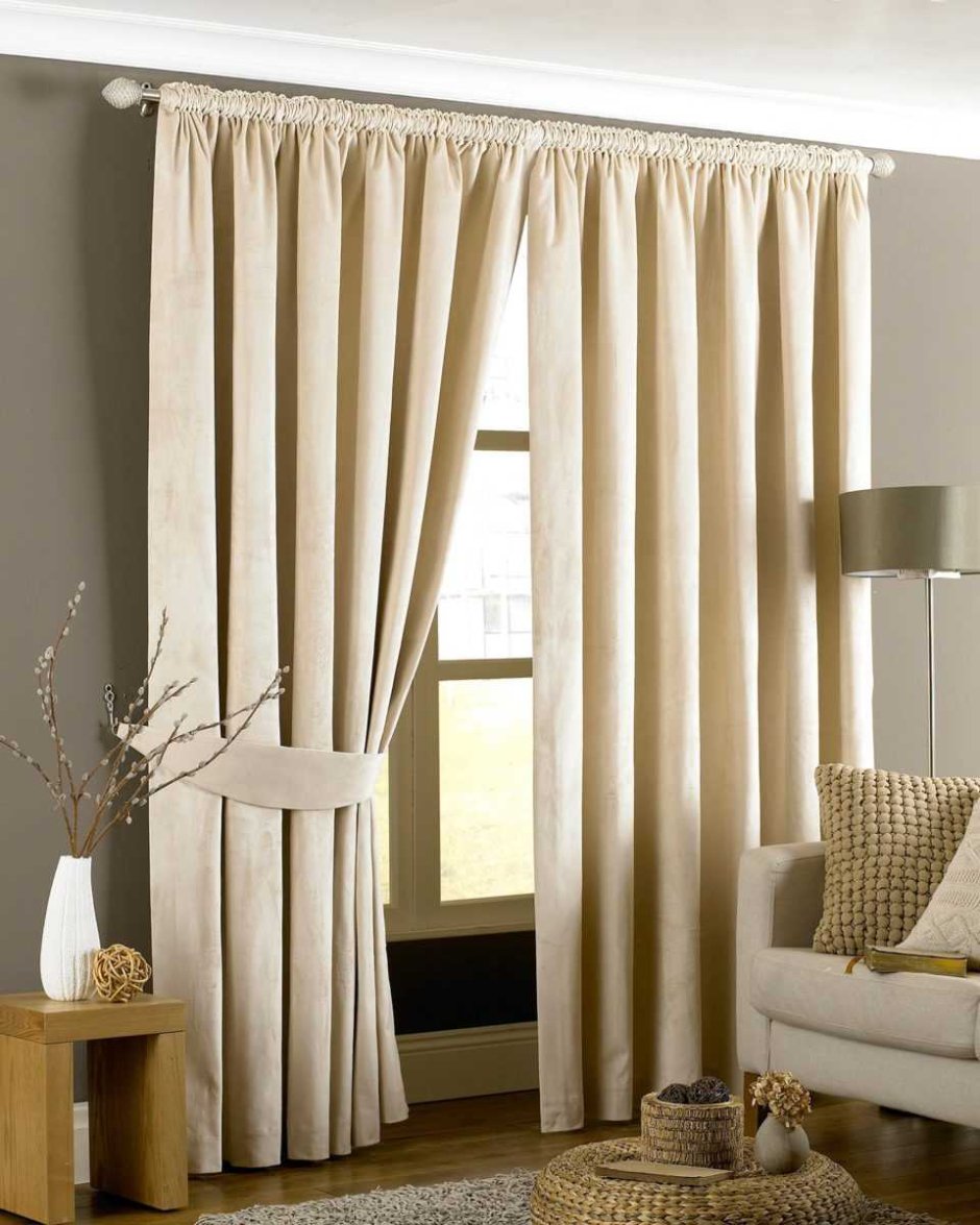 Шторы в бежевых тонах