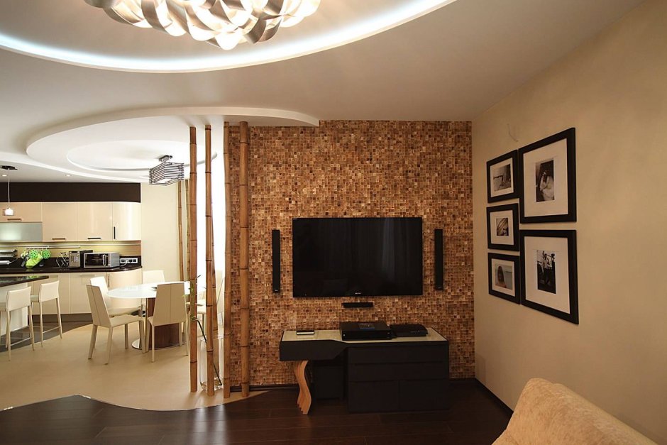 Кокосовая мозаика в интерьере гостиной