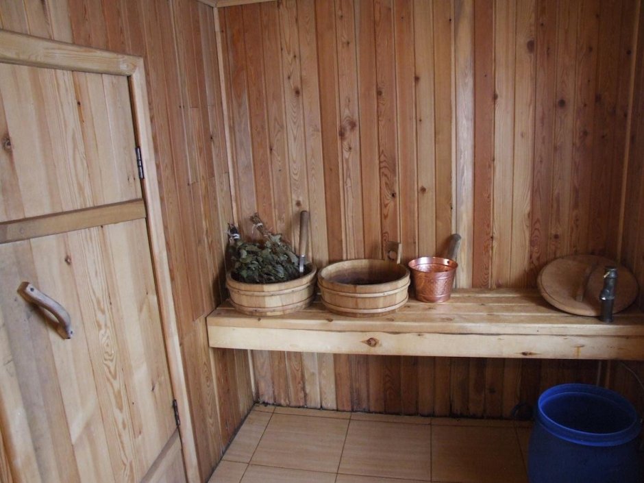 Моечная в деревянной бане