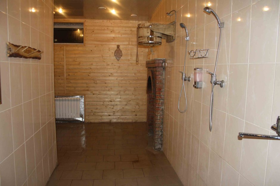 Душ в моечной бани